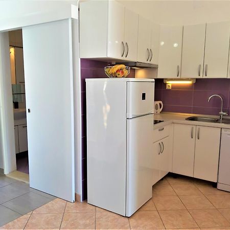 Apartments Tamara Хвар Стая снимка