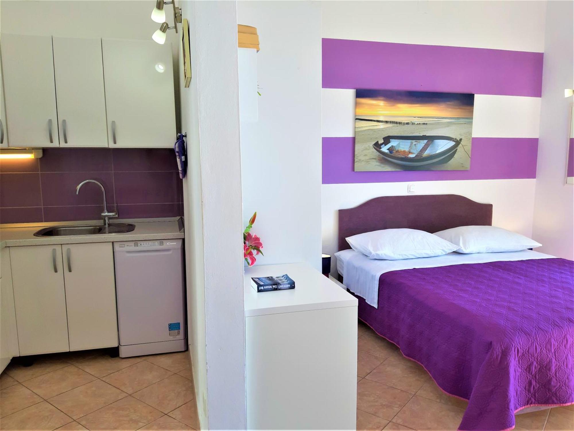 Apartments Tamara Хвар Стая снимка