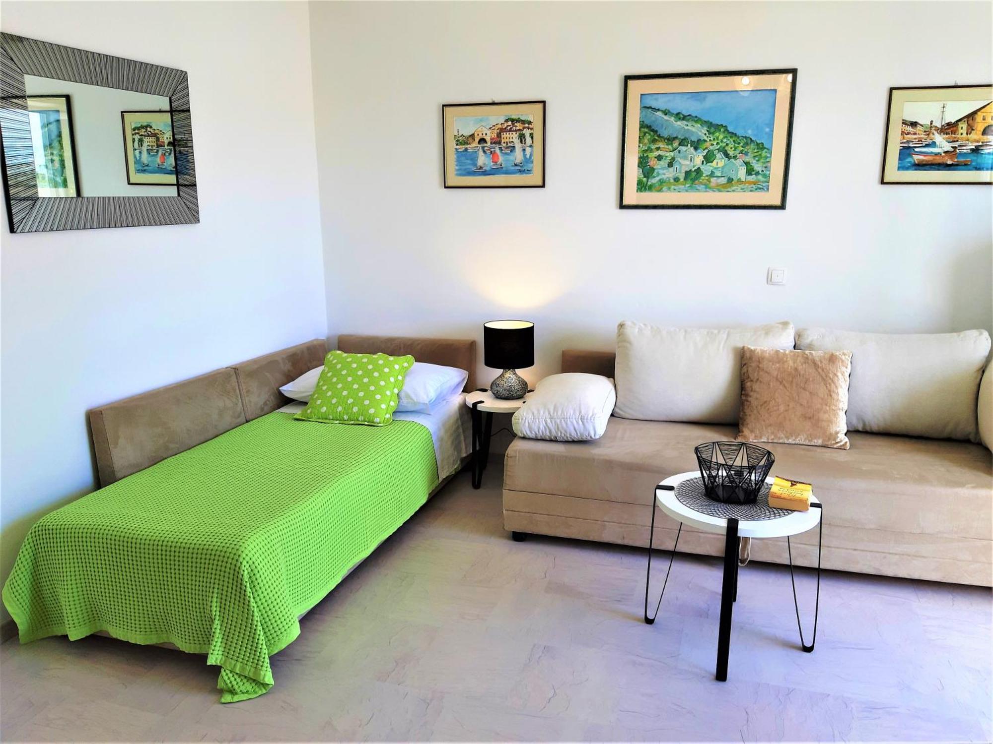 Apartments Tamara Хвар Стая снимка