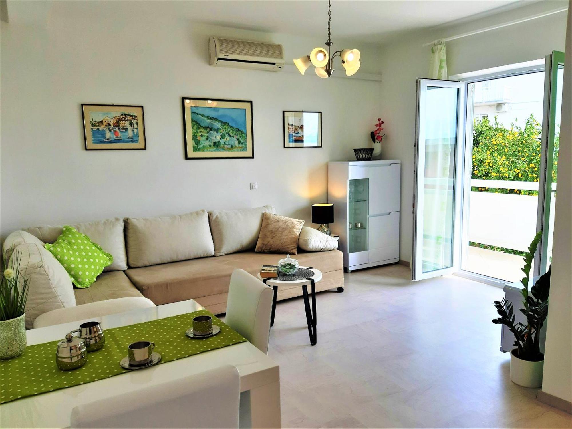 Apartments Tamara Хвар Стая снимка