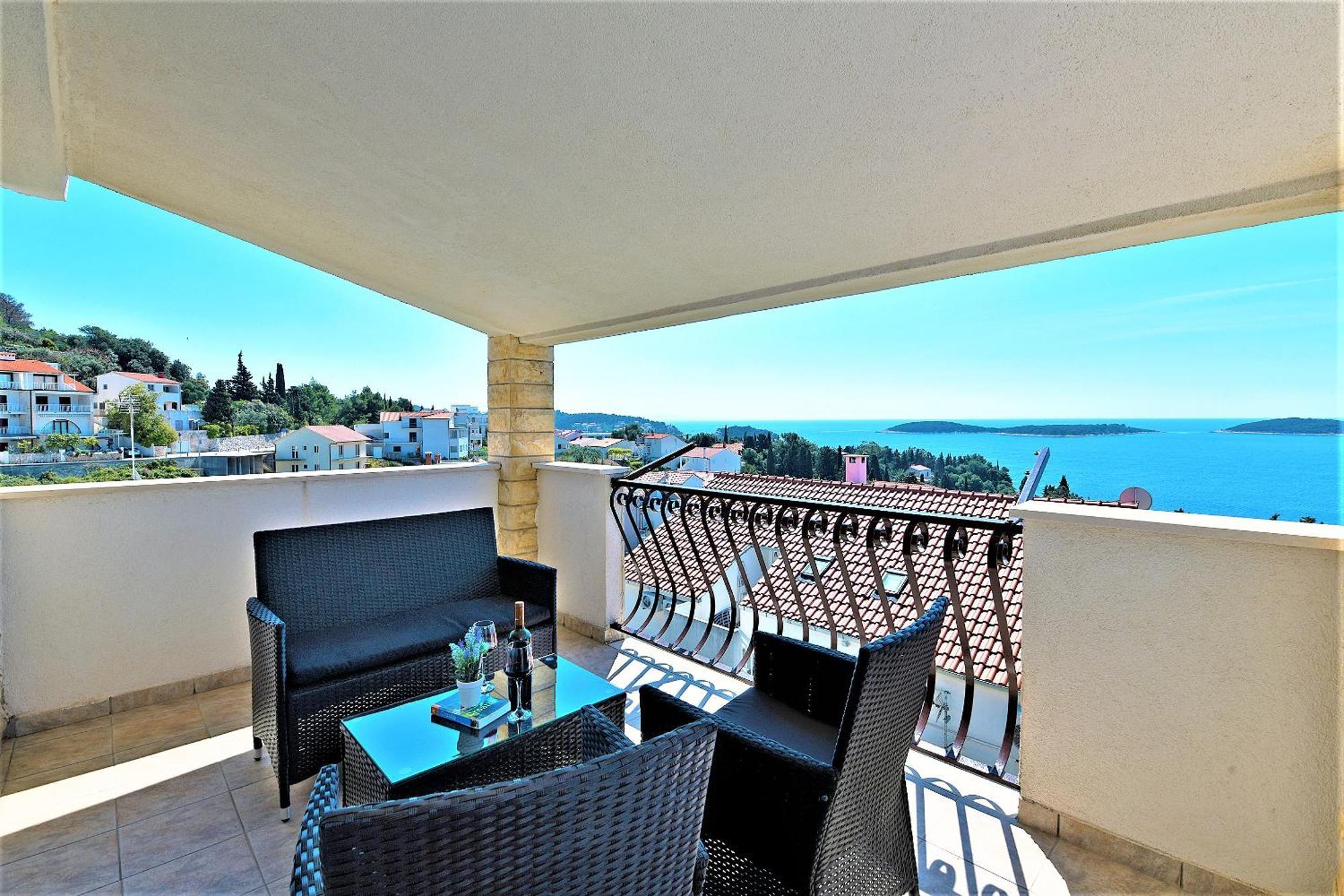 Apartments Tamara Хвар Стая снимка