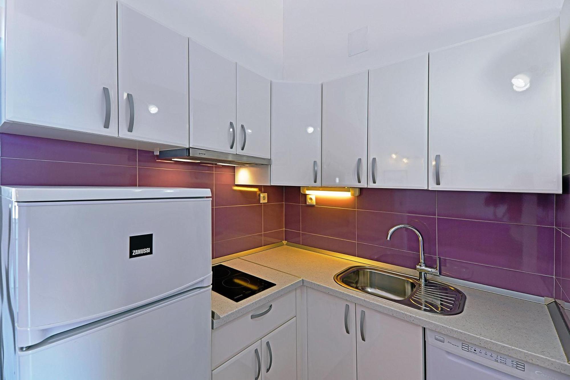 Apartments Tamara Хвар Стая снимка