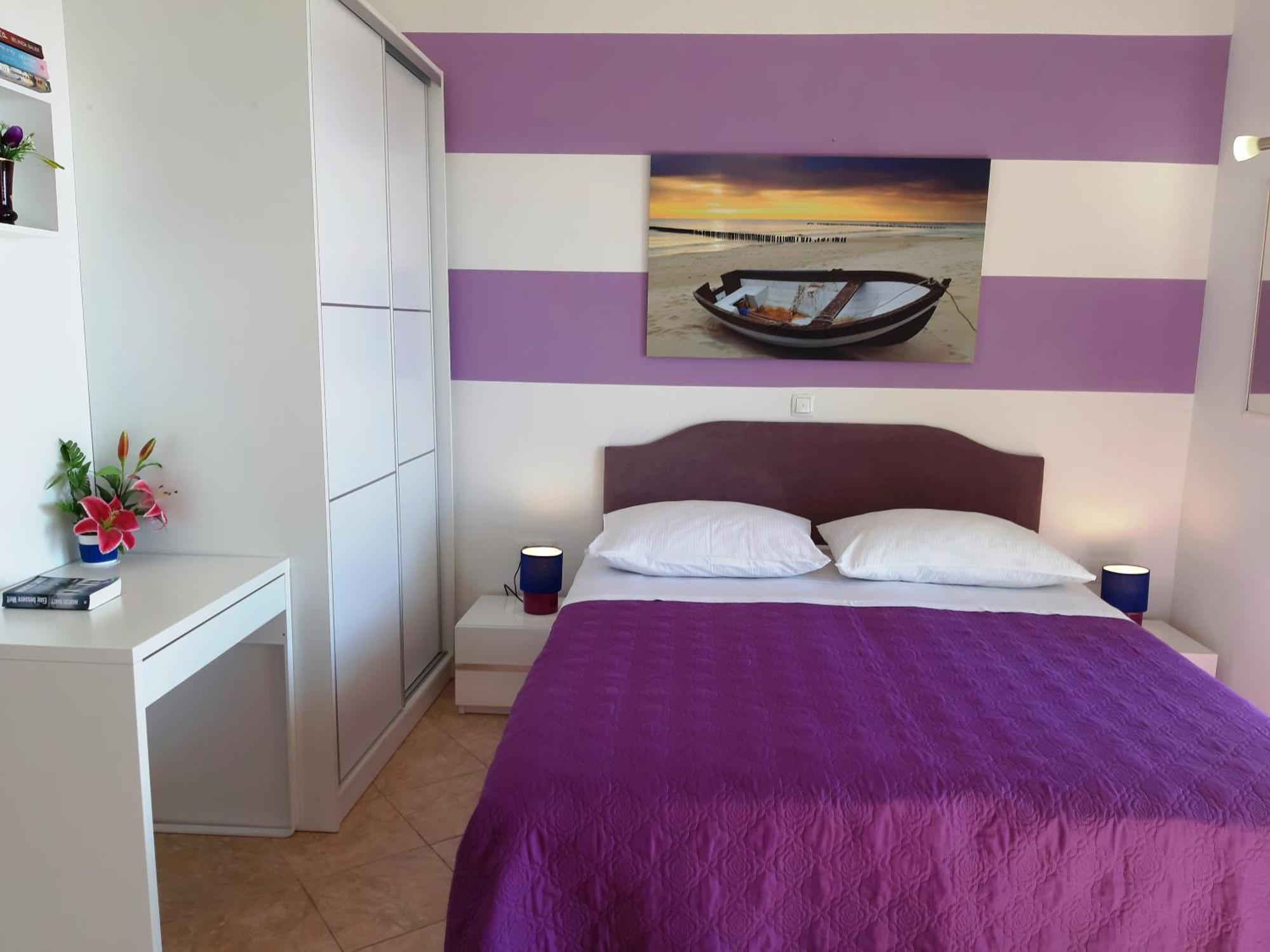 Apartments Tamara Хвар Стая снимка